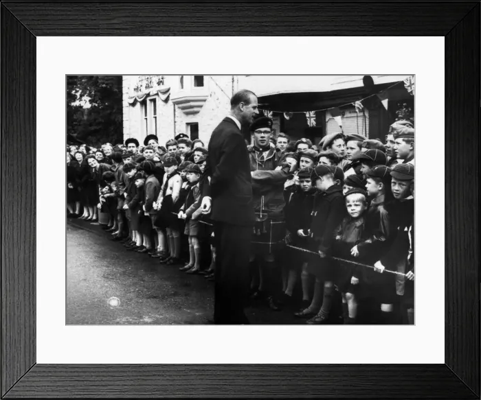 Framed Print : Prince Philip speaking to wolf cubs in Kirkcudbright in Scotland after he had attended St