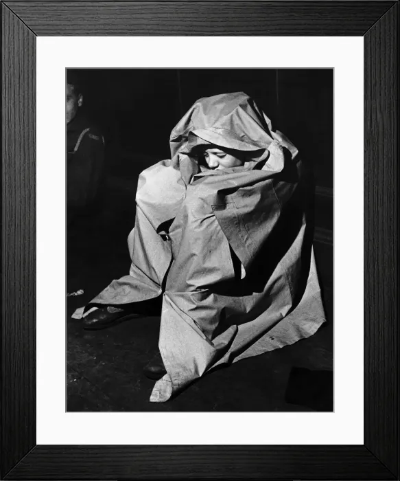 Framed Print : Londoner waits for WW2 Victory Parade 1946 Framed Print : Londoner waits for WW2 Victory Parade 1946