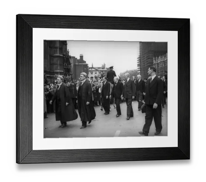 Framed Print : Winston Churchill on his way to the Houses of Parliament on VE day for victory service