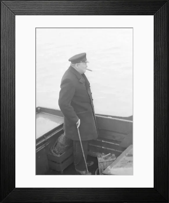 Framed Print : Winston Churchill lands on the Mulberry harbour on Sword Beach for a tour of inspection Framed Print : Winston Churchill lands on the Mulberry harbour on Sword Beach for a tour of inspection