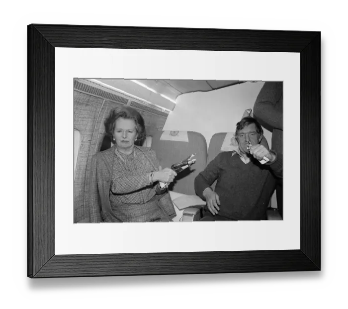 Framed Print : Margaret Thatcher British Prime Minister - December 1984 relaxes at an impromptu Framed Print : Margaret Thatcher British Prime Minister - December 1984 relaxes at an impromptu