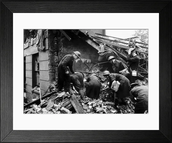 Framed Print : ARP and police searching a house in North West London that was wrecked by a German bomb