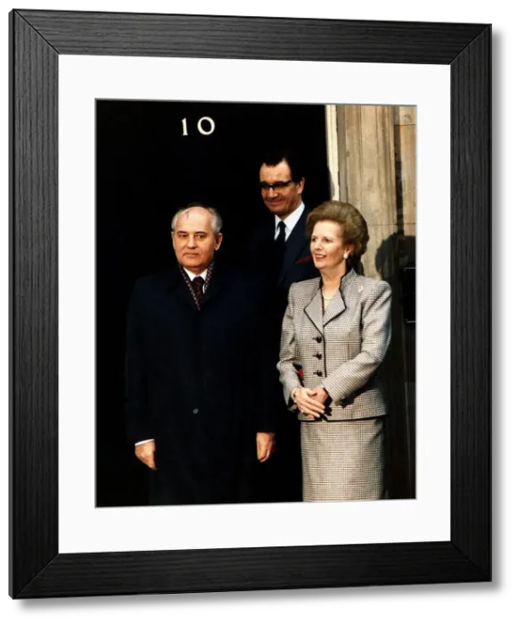 Framed Print : Mikhail Gorbachev President of the Soviet Union with British Prime Minister Margaret Framed Print : Mikhail Gorbachev President of the Soviet Union with British Prime Minister Margaret