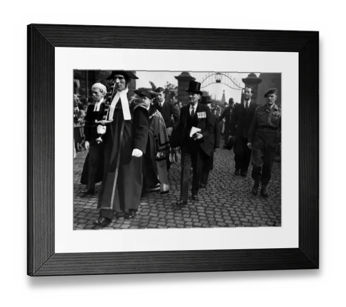 Framed Print : Prime Minister Clement Attlee MP leaving Warrington Parish Church in Lancashire Framed Print : Prime Minister Clement Attlee MP leaving Warrington Parish Church in Lancashire