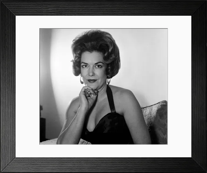Framed Print : Avis Scott, ex-BBC TV Announcer, who was sacked for being too glamorous Framed Print : Avis Scott, ex-BBC TV Announcer, who was sacked for being too glamorous