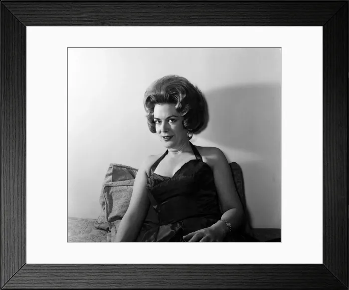 Framed Print : Avis Scott, ex-BBC TV Announcer, who was sacked for being too glamorous Framed Print : Avis Scott, ex-BBC TV Announcer, who was sacked for being too glamorous