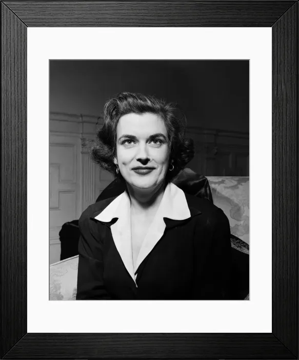 Framed Print : Avis Scott, about to start as a BBC TV Announcer. 23rd March 1954 Framed Print : Avis Scott, about to start as a BBC TV Announcer. 23rd March 1954