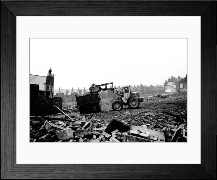 Framed Print : Demolition of the old terraced houses in and around Scotswood Road area of Elswick in Framed Print : Demolition of the old terraced houses in and around Scotswood Road area of Elswick in