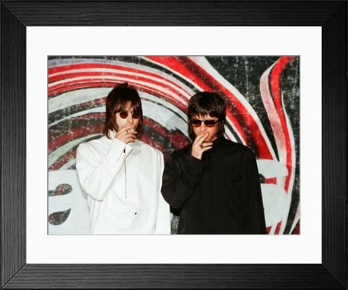 Framed Print : Oasis press conference, Liam and Noel Gallagher. 25th August 1999 Framed Print : Oasis press conference, Liam and Noel Gallagher. 25th August 1999
