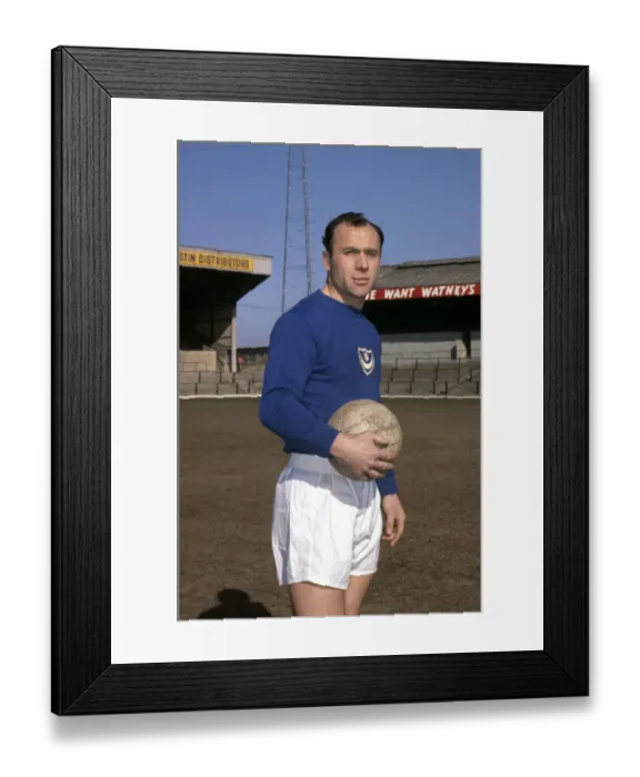 Framed Print : Portsmouth footballer Ron Saunders at Fratton Park March 1964