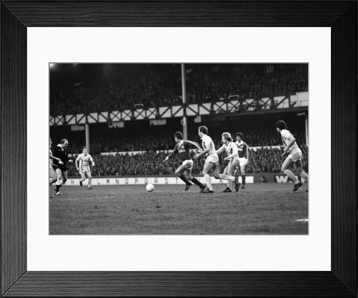 Framed Print : Everton 3 v. Coventry 0. Division One Football. February 1981 MF01-32 Framed Print : Everton 3 v. Coventry 0. Division One Football. February 1981 MF01-32