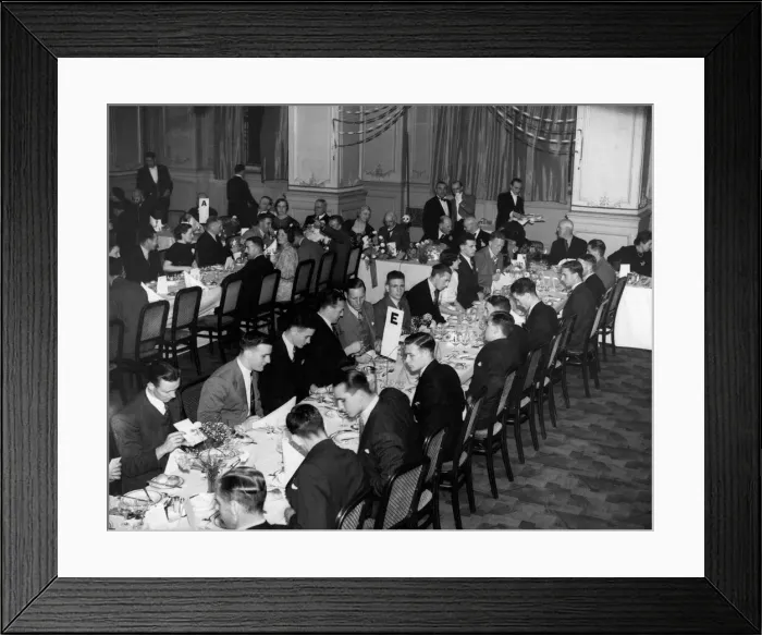 Framed Print : Manchester United hold their promotion dinner at the Midland Hotel. 27th July 1938 Framed Print : Manchester United hold their promotion dinner at the Midland Hotel. 27th July 1938