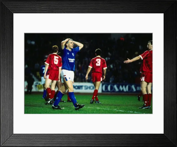 Framed Print : Rangers versus Aberdeen: Graham Roberts with his head in his hands November 1987 Framed Print : Rangers versus Aberdeen: Graham Roberts with his head in his hands November 1987