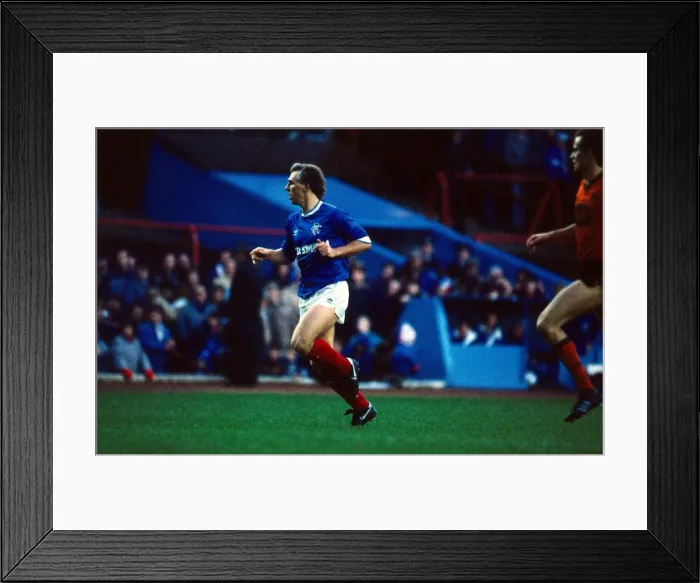 Framed Print : Graham Roberts in action for Rangers December 1986 Framed Print : Graham Roberts in action for Rangers December 1986