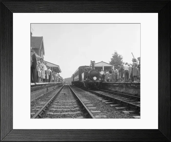 Framed Print : Crowds on the platform at Horsted Keynes station await the arrival of the London Framed Print : Crowds on the platform at Horsted Keynes station await the arrival of the London