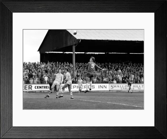 Framed Print : English League Division Two match. Carlisle 0 v Chelsea 0. October 1983 MF12-10-029 Framed Print : English League Division Two match. Carlisle 0 v Chelsea 0. October 1983 MF12-10-029