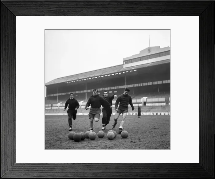 Framed Print : Tottenham Hotspur team training at White Hart Lane in preparation for their FA Cup semi