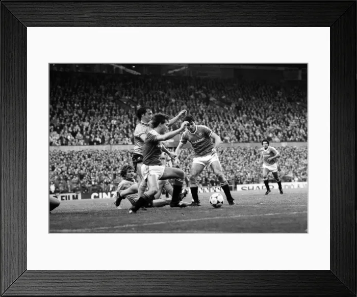Framed Print : English League Division One match at Old Trafford. Manchester United 3 v Wolverhampton Framed Print : English League Division One match at Old Trafford. Manchester United 3 v Wolverhampton