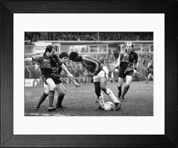 Framed Print : Oldham v. Bristol. R. Febuary 1981 MF01-25-026 Framed Print : Oldham v. Bristol. R. Febuary 1981 MF01-25-026