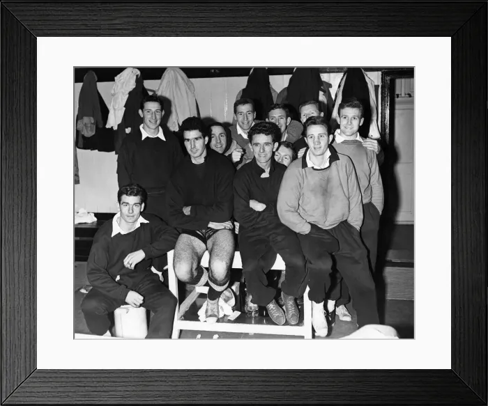 Framed Print : Tottenham Hotspur pose for a team group photograph in the dressing room at White Hart Framed Print : Tottenham Hotspur pose for a team group photograph in the dressing room at White Hart