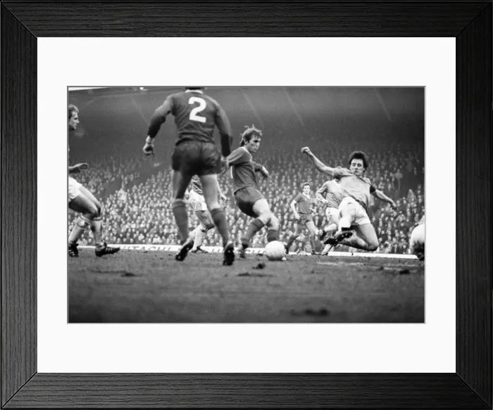 Framed Print : Liverpool 2 v. Birmingham City 2. Division One Football. February 1981 MF01-30-015 Framed Print : Liverpool 2 v. Birmingham City 2. Division One Football. February 1981 MF01-30-015