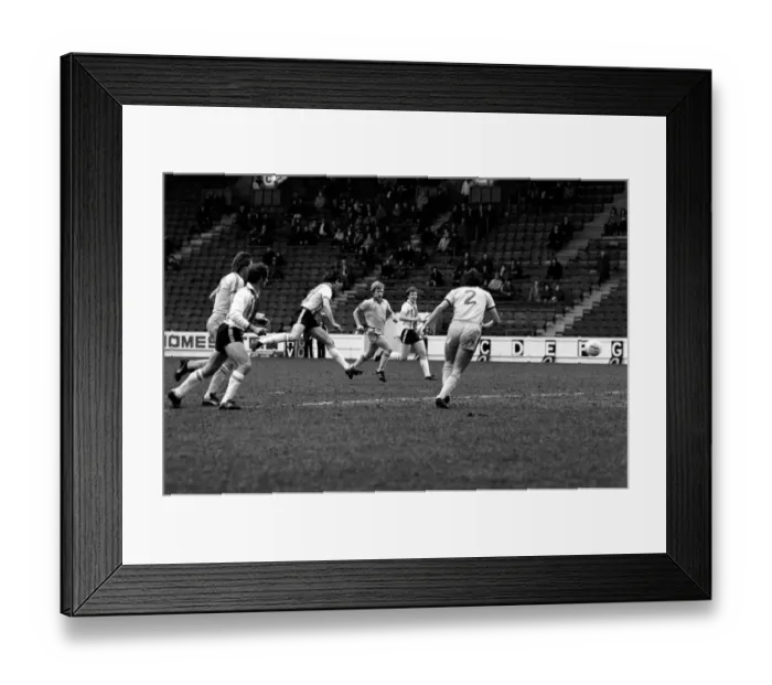 Framed Print : Sheffield United 2 v. Reading 0. Division Three Football. February 1981 MF01-26-017 Framed Print : Sheffield United 2 v. Reading 0. Division Three Football. February 1981 MF01-26-017