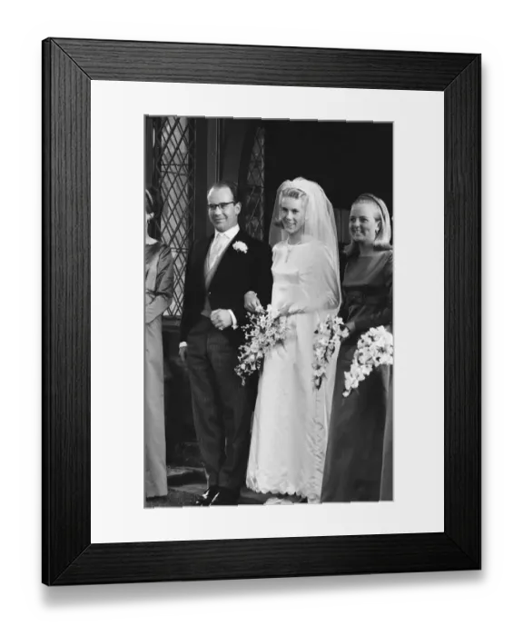 Framed Print : Olympic Bobsleigh Gold Medal winner Tony Nash on his wedding day to Susan Small Framed Print : Olympic Bobsleigh Gold Medal winner Tony Nash on his wedding day to Susan Small