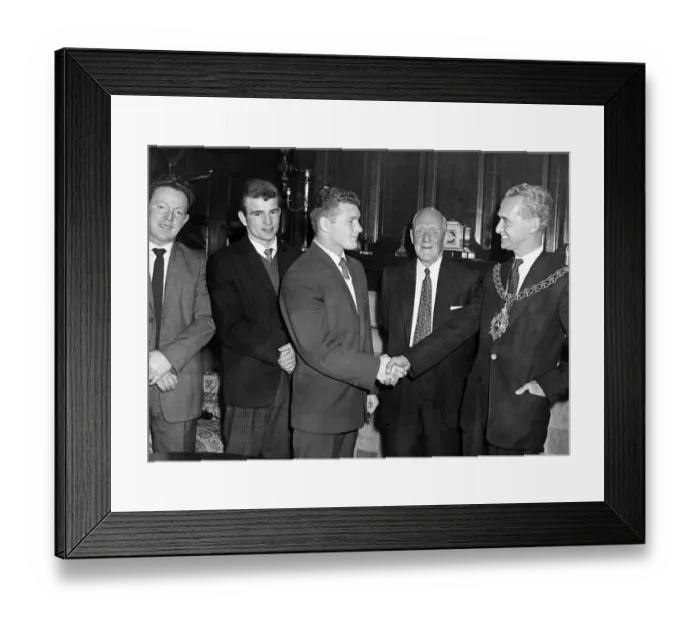 Framed Print : Coventry boxer Mick Leahy gets a Good Luck'handshake from the Lord Mayor of Framed Print : Coventry boxer Mick Leahy gets a Good Luck'handshake from the Lord Mayor of
