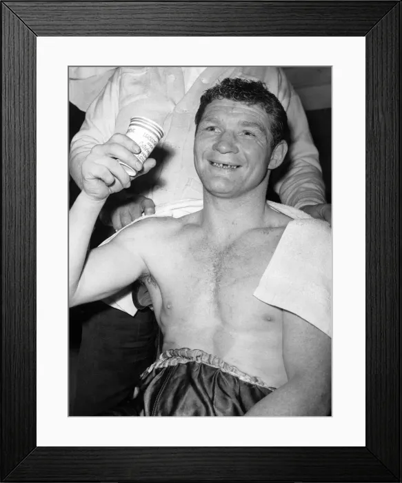 Framed Print : Coventry boxing legend Mick Leahy after a triumphant fight in Leicester Framed Print : Coventry boxing legend Mick Leahy after a triumphant fight in Leicester