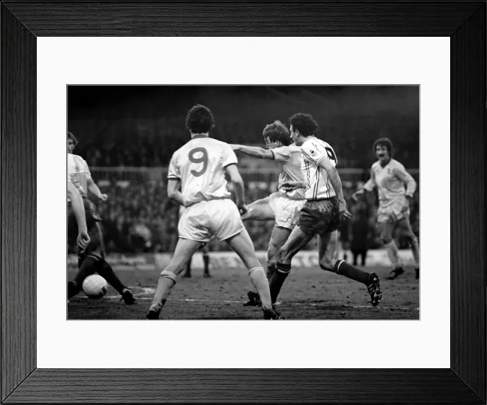 Framed Print : English FA Cup Fourth Round match. Sunderland 0 v Liverpool 3. January 1982 MF05-20-037 Framed Print : English FA Cup Fourth Round match. Sunderland 0 v Liverpool 3. January 1982 MF05-20-037