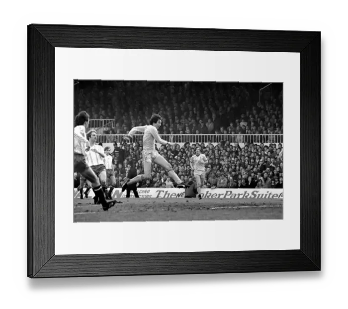 Framed Print : English FA Cup Fourth Round match. Sunderland 0 v Liverpool 3