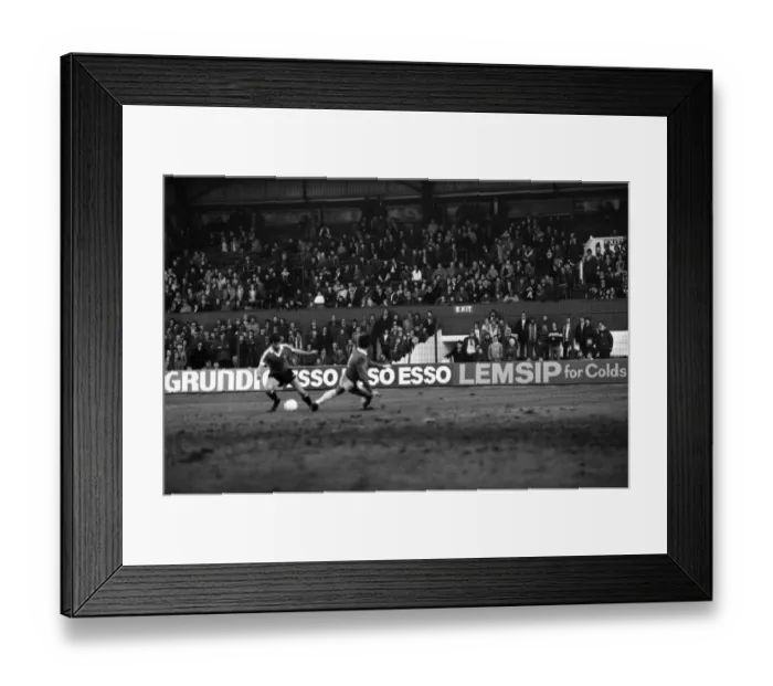 Framed Print : English League Division One match. Stoke City 0 v Manchester United 3 Framed Print : English League Division One match. Stoke City 0 v Manchester United 3