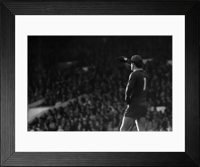 Framed Print : English FA Cup fourth round match at Maine Road. Manchester City 1 v Coventry City 3 Framed Print : English FA Cup fourth round match at Maine Road. Manchester City 1 v Coventry City 3