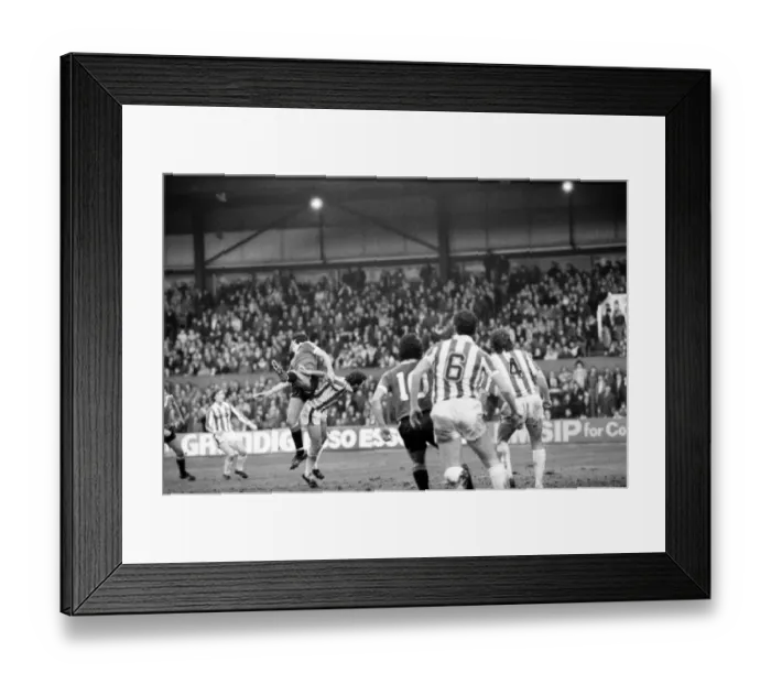 Framed Print : English League Division One match. Stoke City 0 v Manchester United 3