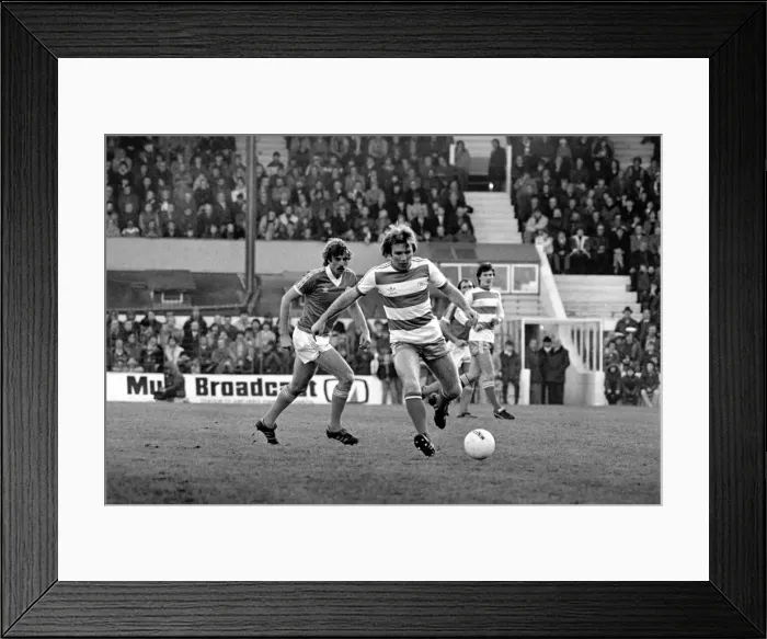 Framed Print : English FA Cup match. Blackpool 0 v Queens Park Rangers 0. January 1982 MF05-17-036