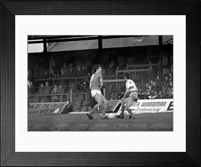 Framed Print : English FA Cup match. Blackpool 0 v Queens Park Rangers 0. January 1982 MF05-17-023 Framed Print : English FA Cup match. Blackpool 0 v Queens Park Rangers 0. January 1982 MF05-17-023