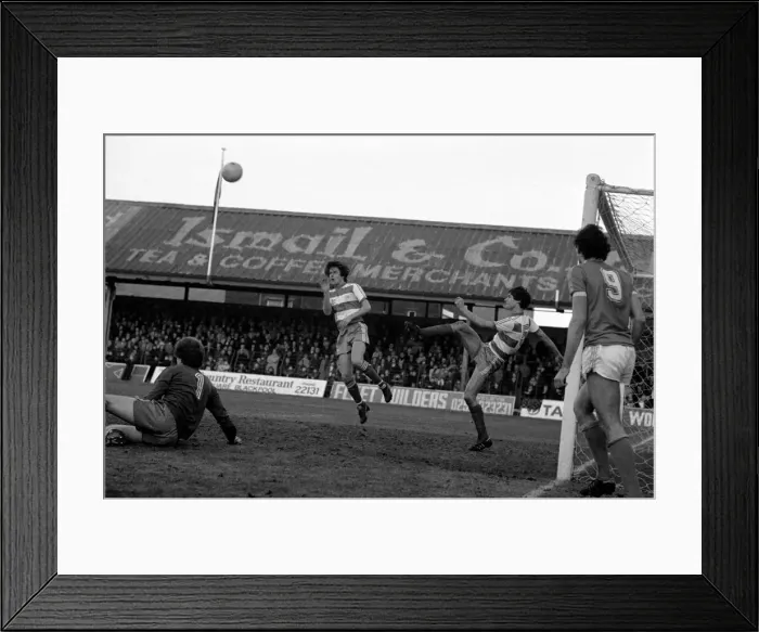 Framed Print : English FA Cup match. Blackpool 0 v Queens Park Rangers 0. January 1982 MF05-17-011 Framed Print : English FA Cup match. Blackpool 0 v Queens Park Rangers 0. January 1982 MF05-17-011