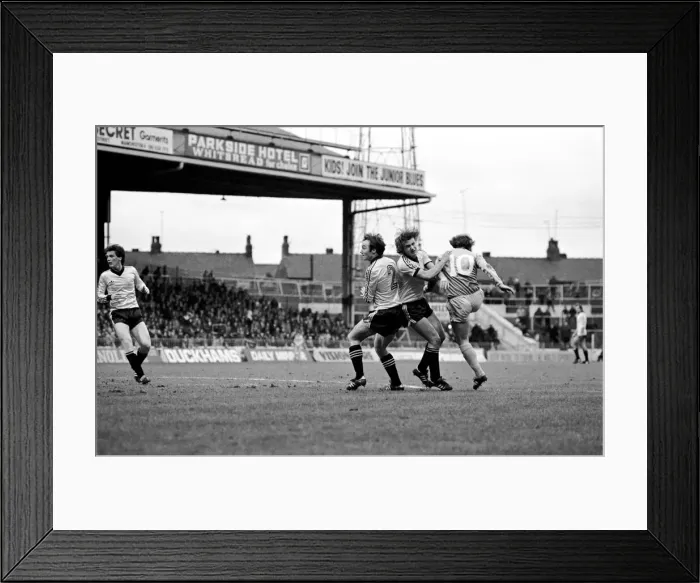 Framed Print : English League Division One matcch. Manchester City 4 v Birmingham City 2 City