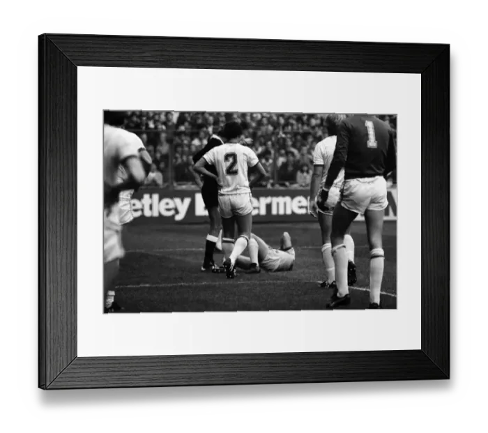 Framed Print : English League Division Two match. Leeds United 3 v Newcastle United 1