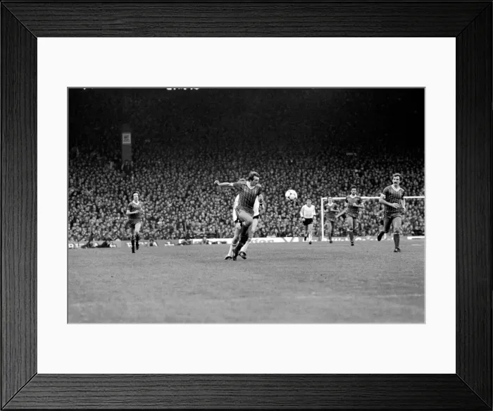 Framed Print : English League Division One match at Anfield. Liverpool 0 v Manchester United 0 Framed Print : English League Division One match at Anfield. Liverpool 0 v Manchester United 0