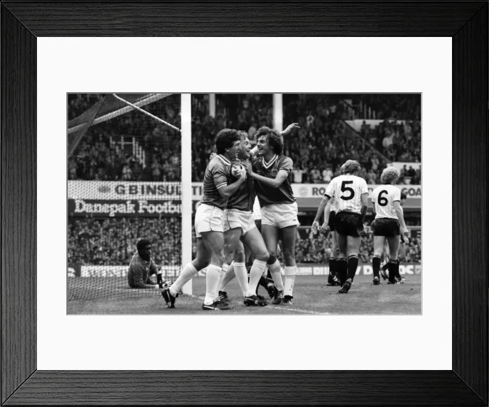 Framed Print : Sheffield Wednesday 0 v. Wolverhampton Wanderers 0. Division 2 Football Framed Print : Sheffield Wednesday 0 v. Wolverhampton Wanderers 0. Division 2 Football