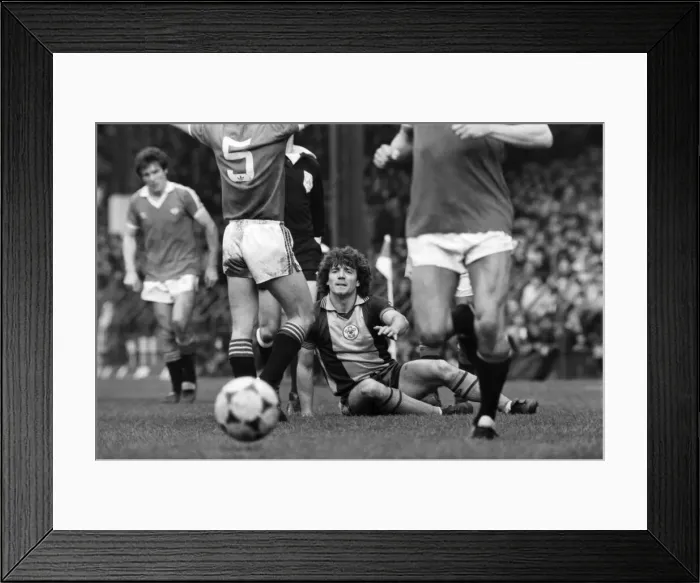 Framed Print : Manchester United v. Southampton. May 1982 MF07-10-021 Framed Print : Manchester United v. Southampton. May 1982 MF07-10-021