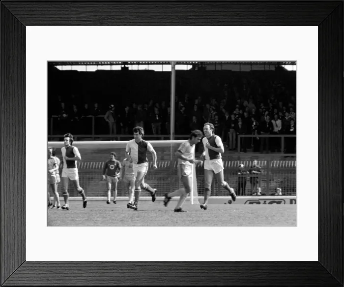 Framed Print : Blackburn Rovers 4 v. Newcastle United 1. Division 1 Football. May 1982 MF07-08-039 Framed Print : Blackburn Rovers 4 v. Newcastle United 1. Division 1 Football. May 1982 MF07-08-039