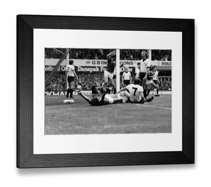 Framed Print : Sheffield Wednesday 0 v. Wolverhampton Wanderers 0. Division 2 Football Framed Print : Sheffield Wednesday 0 v. Wolverhampton Wanderers 0. Division 2 Football