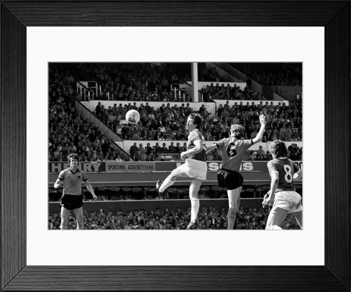 Framed Print : Everton 1 v. Wolverhampton Wanderers 1. May 1982 MF07-04-030