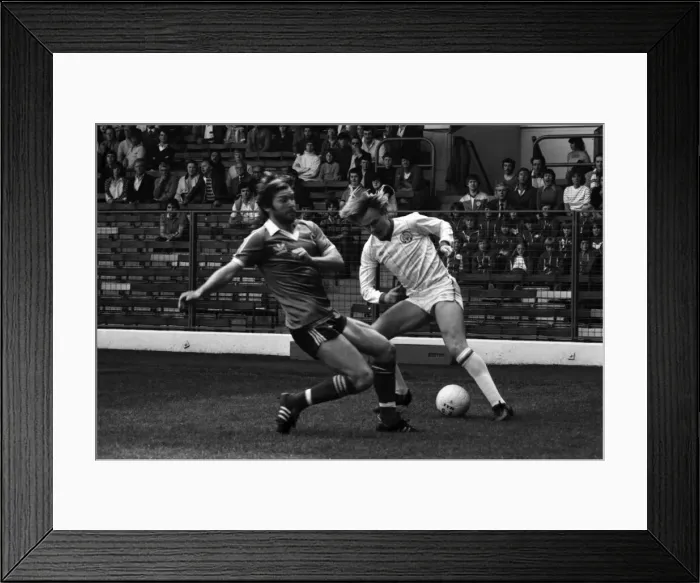 Framed Print : Leeds United 2. v. Brighton and Hove Albion 1. Division 1 Football. May 1982 MF07-01-032