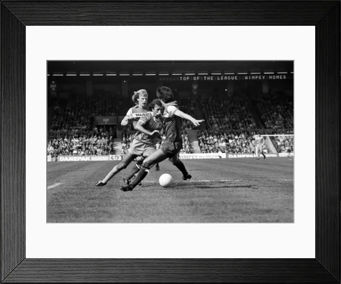 Framed Print : Manchester City 1 v. Coventry 3. May 1982 MF07-05-093 Framed Print : Manchester City 1 v. Coventry 3. May 1982 MF07-05-093