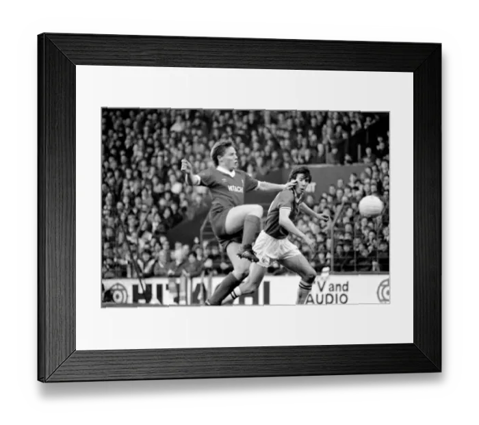 Framed Print : Liverpool 1 v. Leicester City 2. Division One Football. January 1981 MF01-19-007 Framed Print : Liverpool 1 v. Leicester City 2. Division One Football. January 1981 MF01-19-007