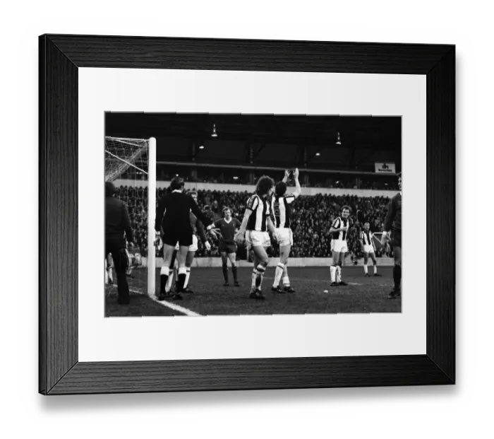 Framed Print : Leicester City 1 v. Manchester United 0. Division One FootballFebruary 1981 MF01-22-100 Framed Print : Leicester City 1 v. Manchester United 0. Division One FootballFebruary 1981 MF01-22-100