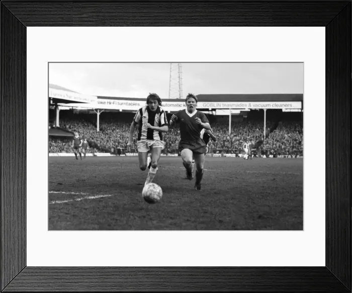 Framed Print : Leicester City 1 v. Manchester United 0. Division One FootballFebruary 1981 MF01-22-106 Framed Print : Leicester City 1 v. Manchester United 0. Division One FootballFebruary 1981 MF01-22-106